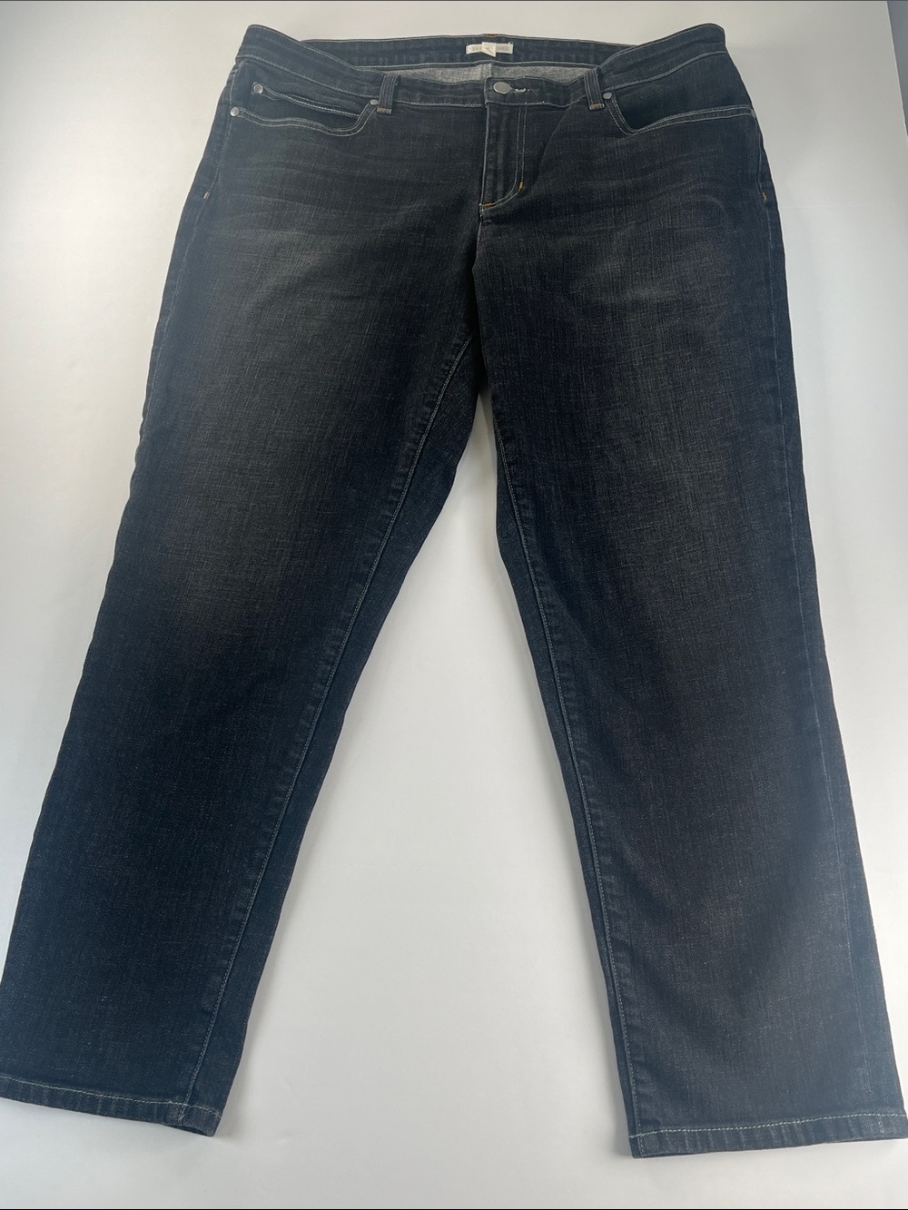 Eileen Fisher Straight Leg Jeans in Dark Indigo/Black Wash Sz 14